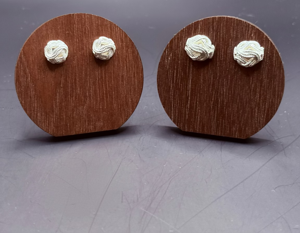 Mattenklopper oorbellen rond small