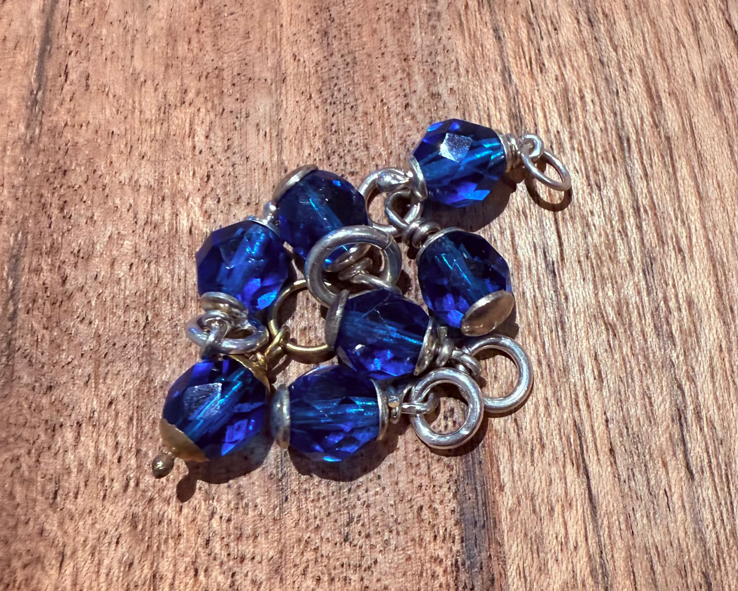 Ogri ai hanger aqua blue