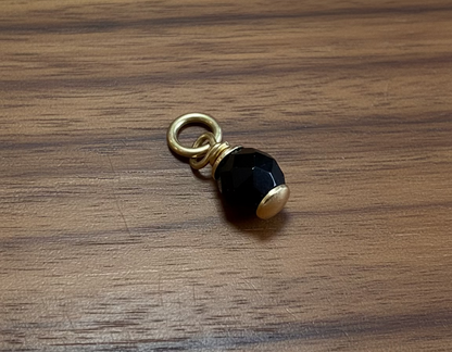 Ogri ai hanger zwart