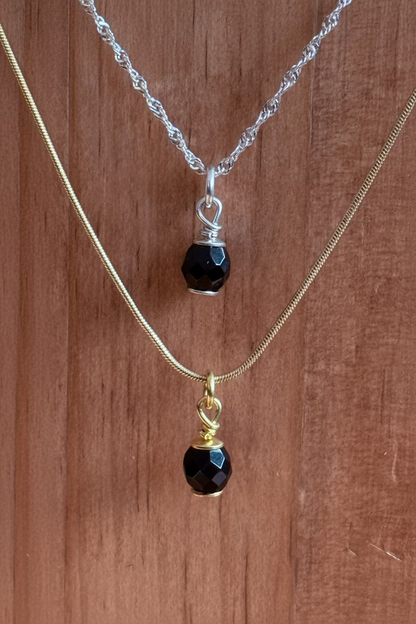 Ogri ai hanger zwart