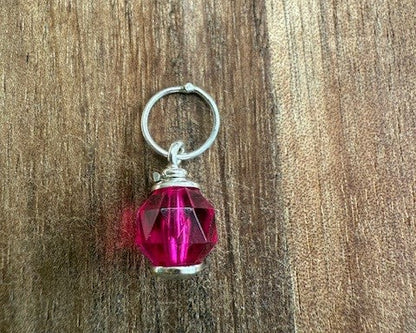 Ogri ai hanger roze