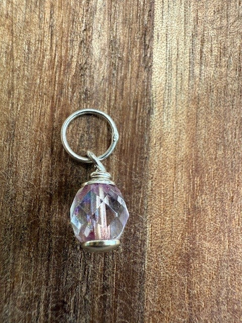 Ogri ai hanger roze